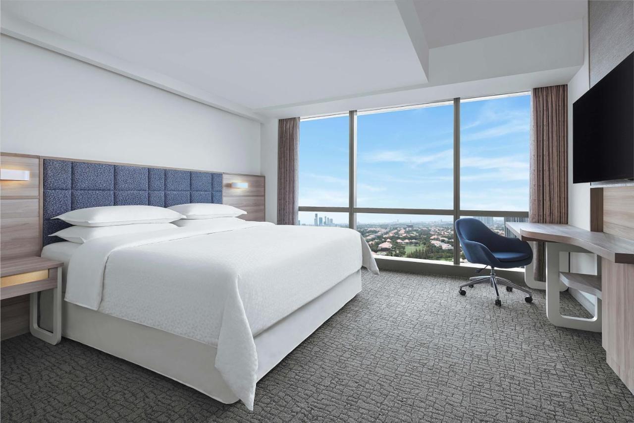 Hotel Four Points By Sheraton Surabaya, Pakuwon Indah Surabaya