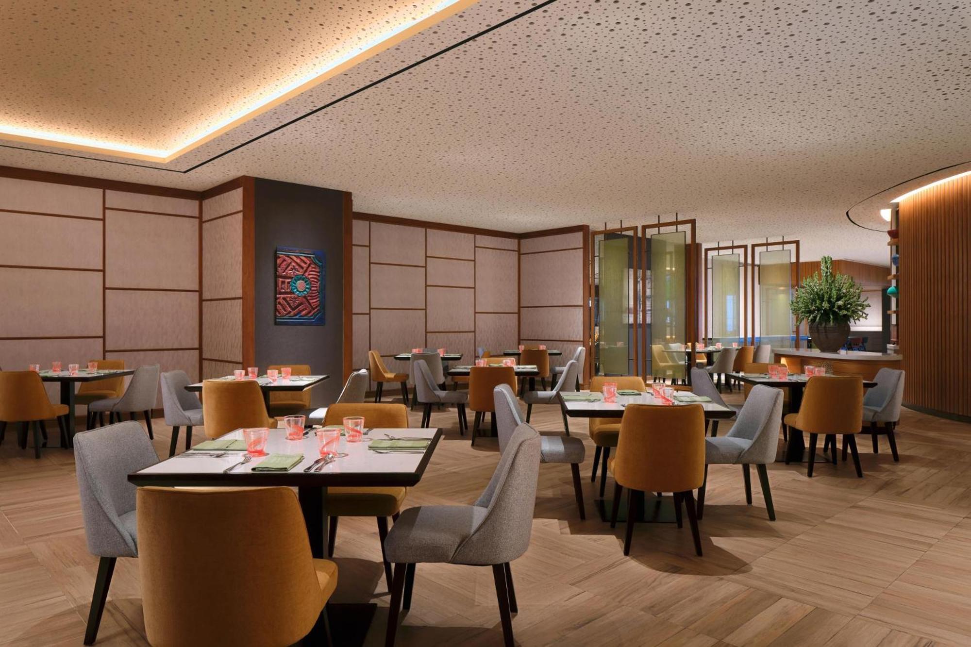 Hotel Four Points By Sheraton Surabaya, Pakuwon Indah